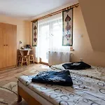 Maria Szumal Couette-café 3*
